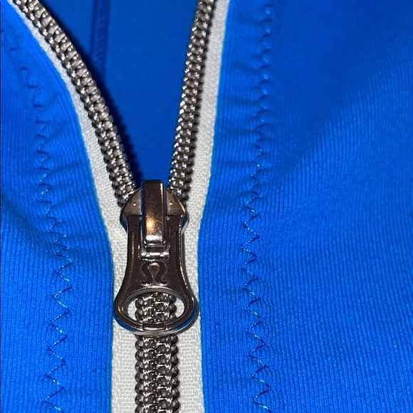 Lululemon Athletica Blue and White Utility Jacket - Picture 7 of 10